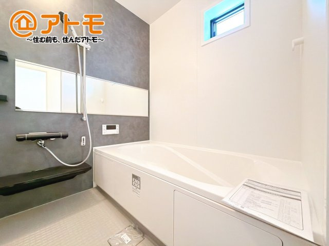 【浴室】 | 駿東郡長泉町竹原1期　新築一戸建て　全1棟 | 広々１坪タイプのゆったり浴室ユニット♪浴室乾燥機付き♪