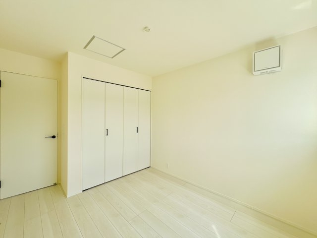 高崎石原町の洋室|お子様の一人部屋デビューにも最適♪