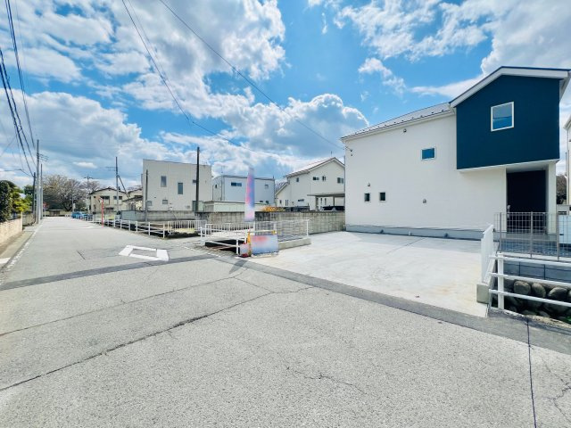 高崎石原町の前面道路含む現地写真|車の通りも少なく駐車も楽々♪