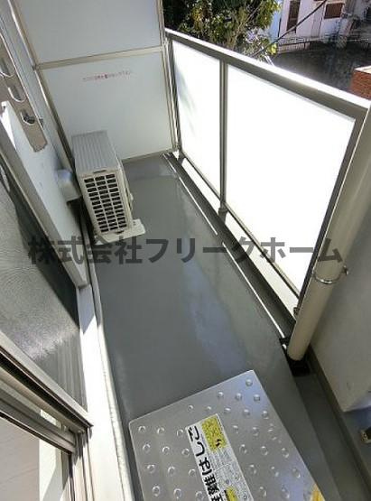 杉並区久我山３丁目の賃貸マンションのバルコニー