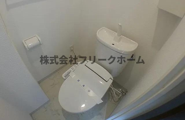 杉並区久我山３丁目の賃貸マンションのトイレ