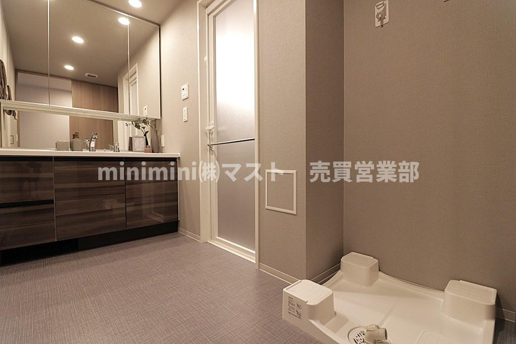 レーベン千里青山台GRAND　HIGHの独立洗面台