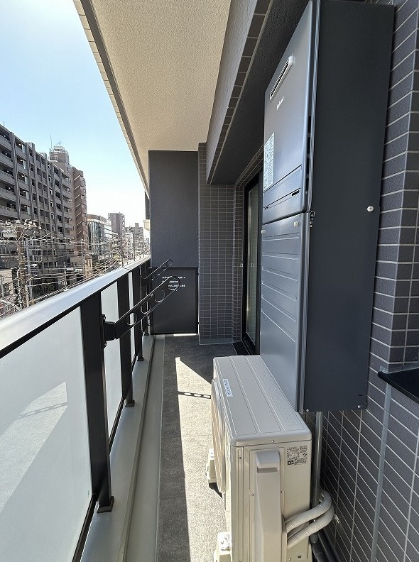 【バルコニー】