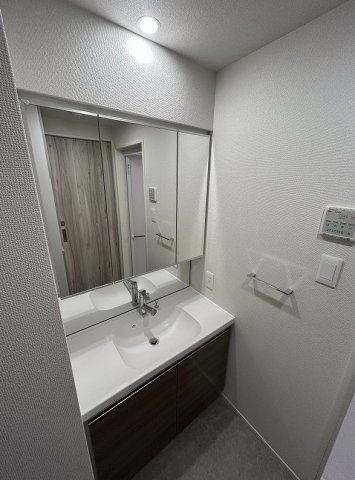 【独立洗面台】