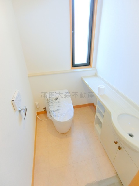 山王3丁目38戸建てのトイレ|温水洗浄便座付きトイレ