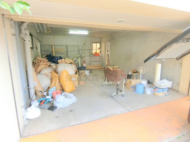 山王3丁目38戸建ての駐車場|ガレージ】 高さ1.850　横幅4.350　奥行き6.300
※現地要確認