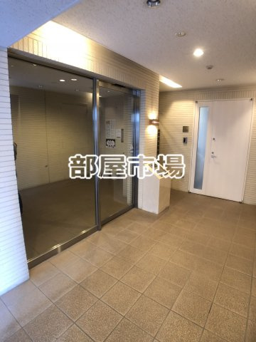 ムエット菊川のエントランス