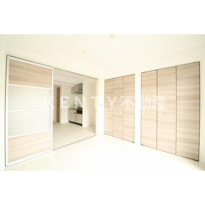 【居間・リビング】 | アストリア | こちらのリビングで趣味の時間をお楽しみください