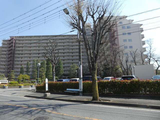ファミール南常盤平のエントランス