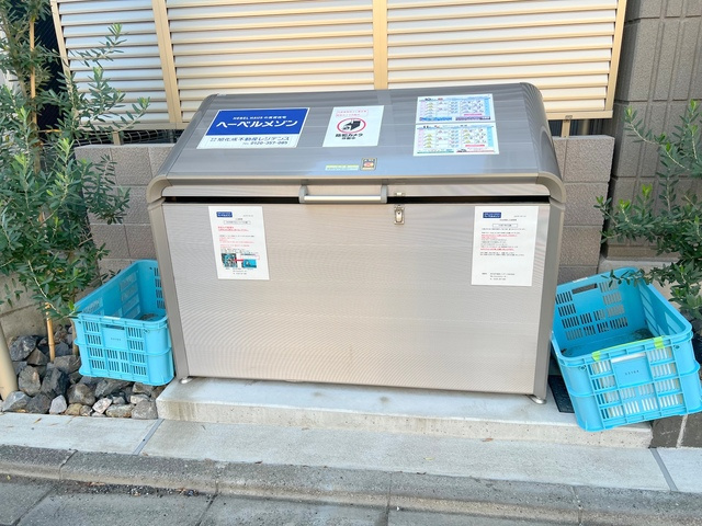 KIND和泉のロビー|ゴミストッカー