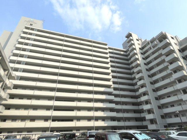 サーパスタウン大町三番館の外観|JR（大町駅徒歩9分）、アストラムライン（大町駅徒歩9分）の2沿線利用可能で、通勤・通学に便利です！