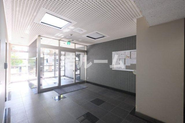 杉並区桃井４丁目の賃貸マンションのロビー