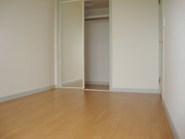 ｂｅａｍｉｎｇの内装|洋室