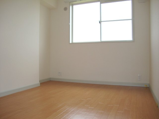 ｂｅａｍｉｎｇの内装|洋室