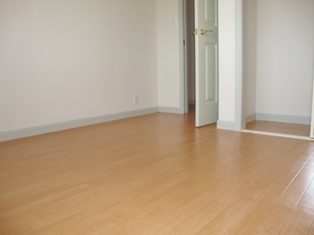 ｂｅａｍｉｎｇの内装|洋室