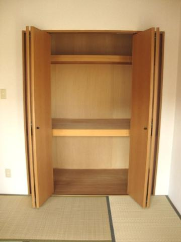 グランチェスタハイツの収納|クローゼット