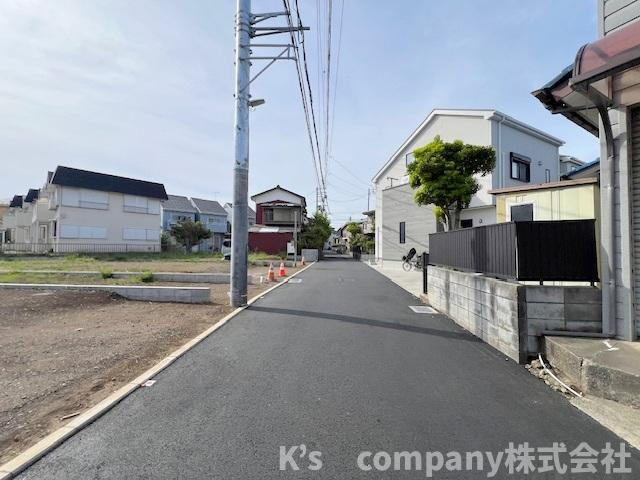 茅ヶ崎市香川1丁目　売地　4号地の前面道路含む現地写真