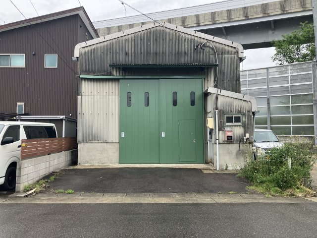 長先町２４５－１倉庫