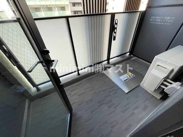 大阪市中央区内久宝寺町２丁目の賃貸マンションのバルコニー