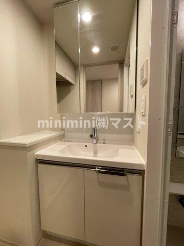 大阪市中央区内久宝寺町２丁目の賃貸マンションの洗面所