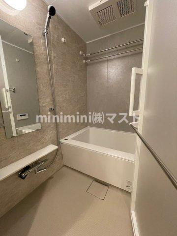 大阪市中央区内久宝寺町２丁目の賃貸マンションの浴室