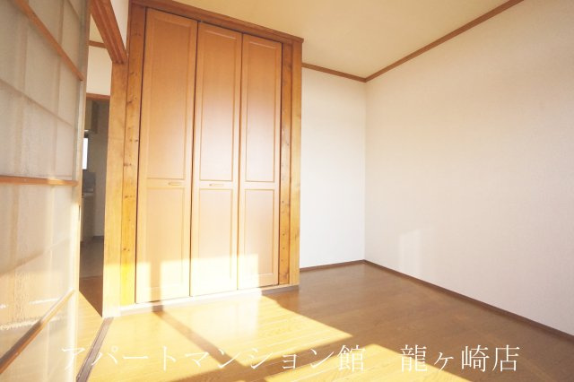 藤ビル佐貫マンションの洋室