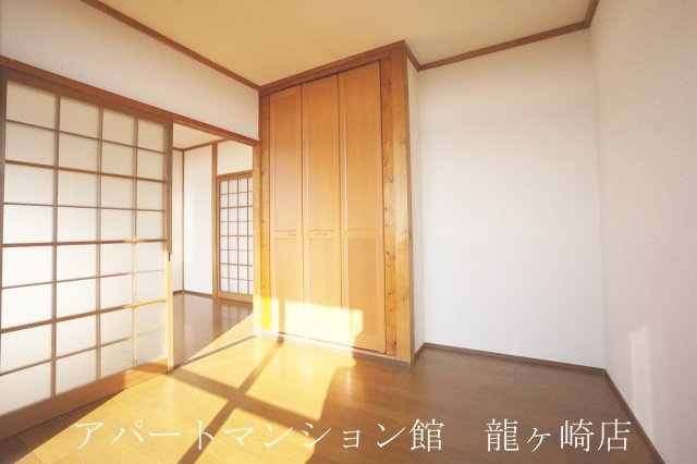 藤ビル佐貫マンションの洋室