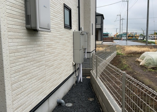 【発電・温水設備】 | 省エネ給湯器とは従来型の給湯器より熱効率が高く、少ない燃料でたくさんのお湯を沸かすことが出来る高効率な給湯器のことを指します。また、省エネ給湯器には種類があり、利便性や効果なども様々です。