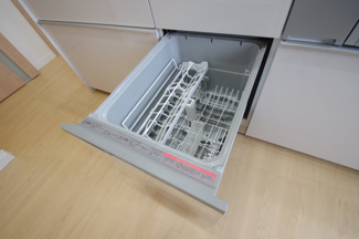 【バルコニー】 | 【仲介手数料無料！！】ライオンズマンション京王永山　2階　3398万円 | 食器洗い乾燥機