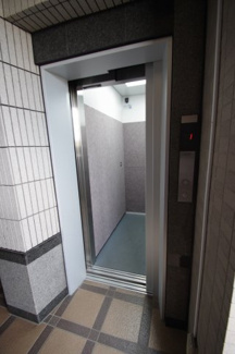 【その他共用部分】 | 【仲介手数料無料！！】ライオンズマンション京王永山　2階　3398万円 | エレベーター