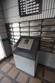 【エントランス】 | 【仲介手数料無料！！】ライオンズマンション京王永山　2階　3398万円