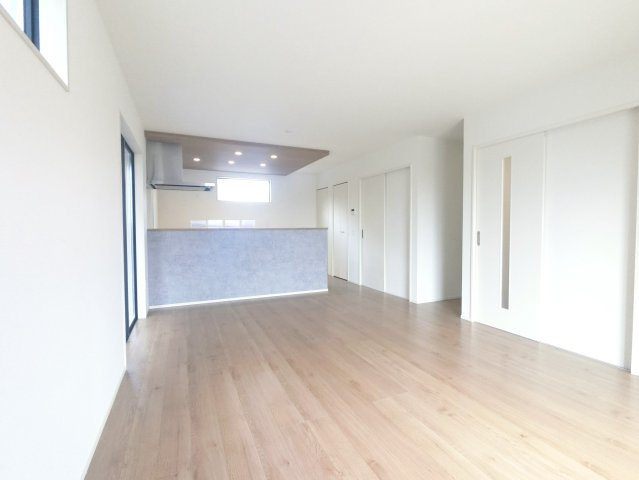 三養基郡みやき町大字原古賀７期1号棟の内観：施工例|キッチン　カウンター