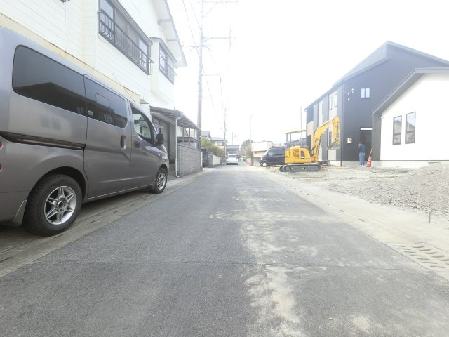 三養基郡みやき町大字原古賀７期1号棟の前面道路含む現地写真