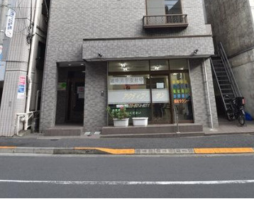 太陽ビルのエントランス