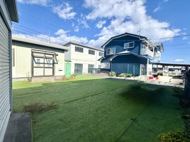 浜名区本沢合の駐車場|車なら4～5台は駐車できそうです。（車種による）