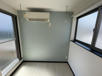 【その他】 | ＡＶＥＮＩＲ町屋 | 洋室は二面窓あり。明るく、風… 