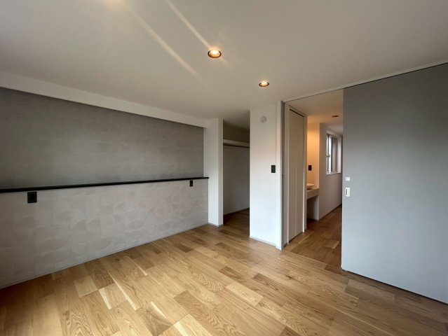 【弊社現地販売会開催中】幡ヶ谷駅7分！デザイナーズ新築戸建！六号坂商店街至近！の洋室