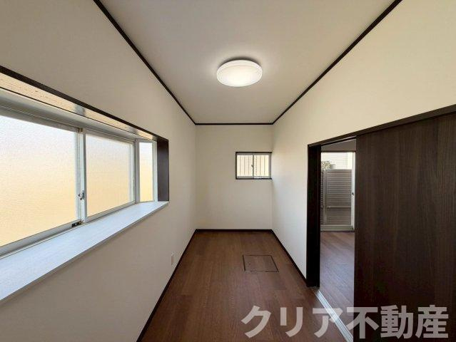 【収納】 | 前橋市大胡町　6LDK　中古住宅　 | 納戸