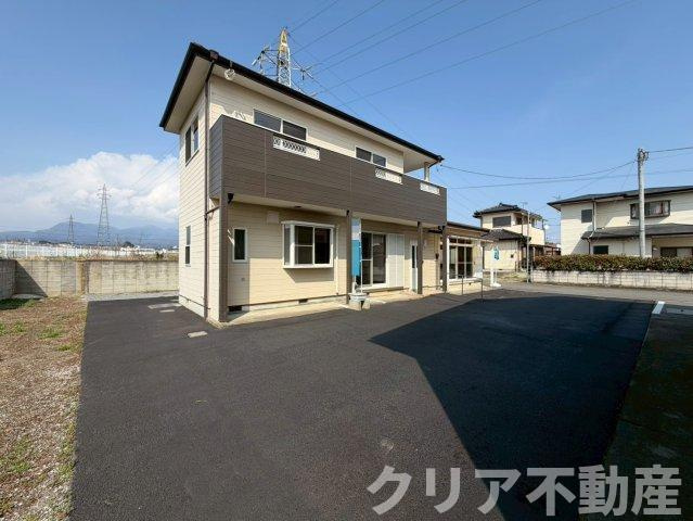 【駐車場】 | 前橋市大胡町　6LDK　中古住宅　