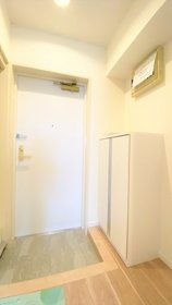 ストークプラザ駒込の玄関