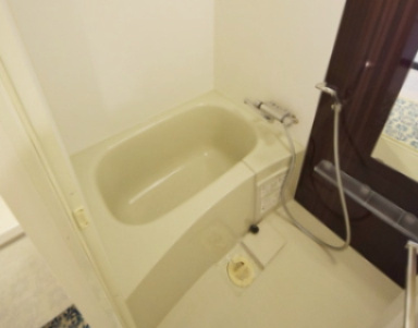 クレヴィスタ南千住の浴室