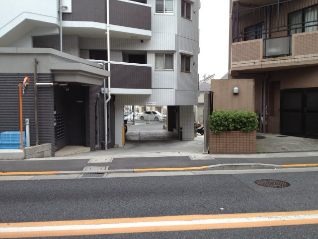 西東京市田無町２丁目の駐車場