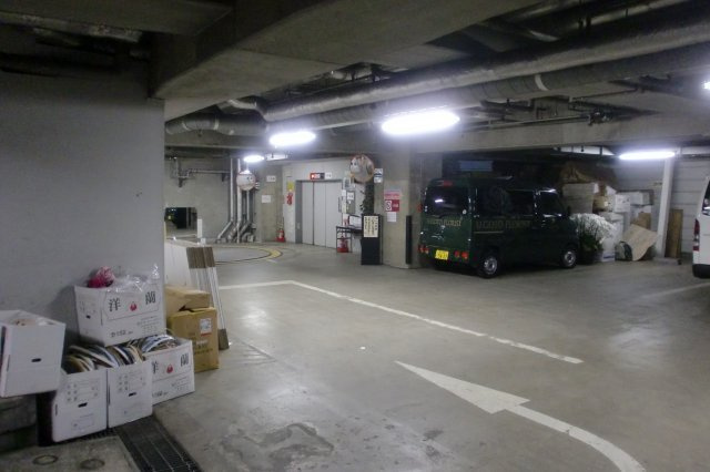 0045の駐車場