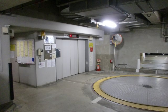 0045の駐車場