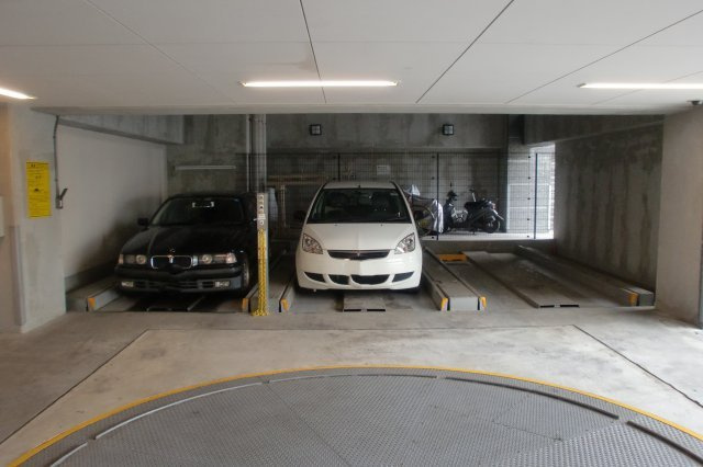 0037の駐車場