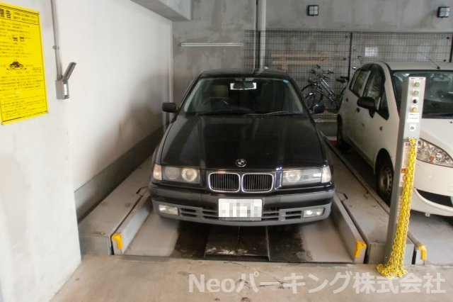 0037の駐車場