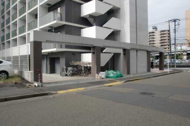 0037の駐車場