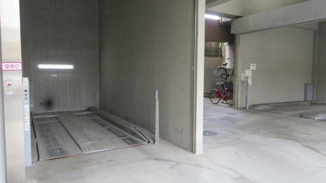 0959の駐車場