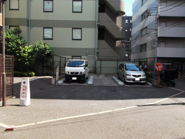 0117の駐車場