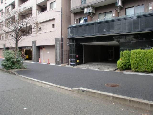 0001の駐車場